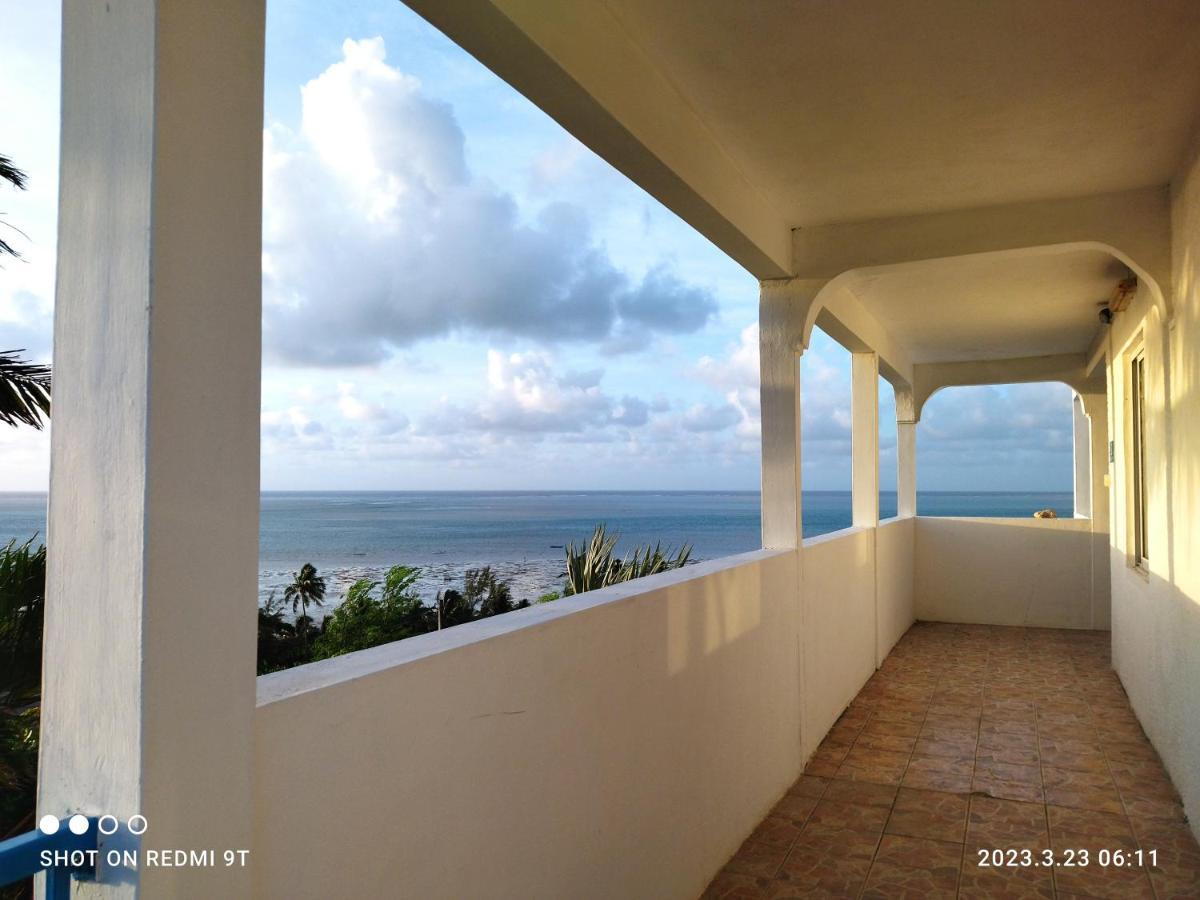 La Terrasse Hotel Port South East Luaran gambar